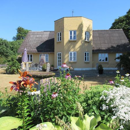 Okker Gokker Garden Hotel Allingåbro Buitenkant foto
