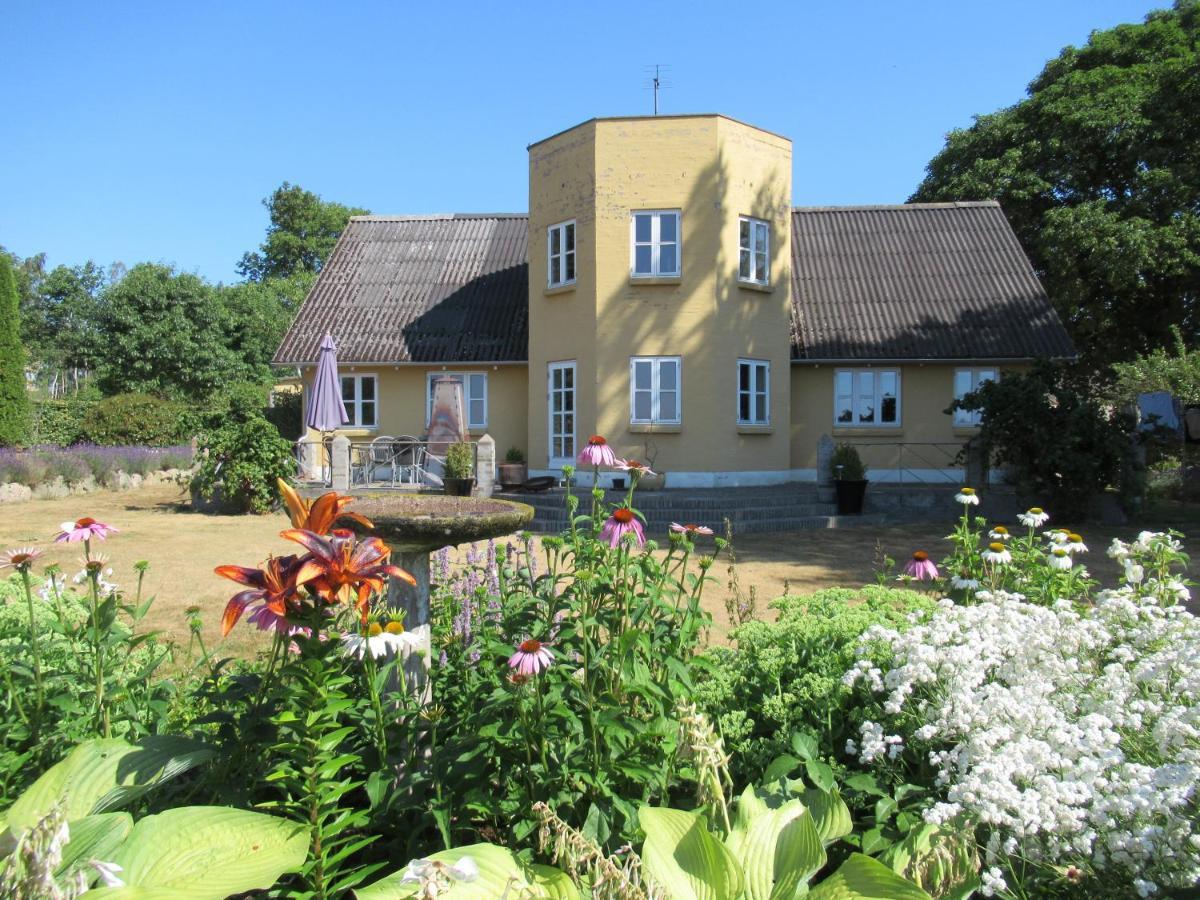 Okker Gokker Garden Hotel Allingåbro Buitenkant foto